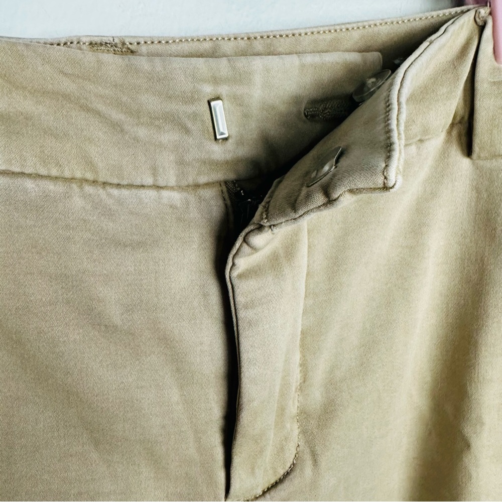 Liverpool Women's Tan Bermuda Shorts - Picture 5 of 9